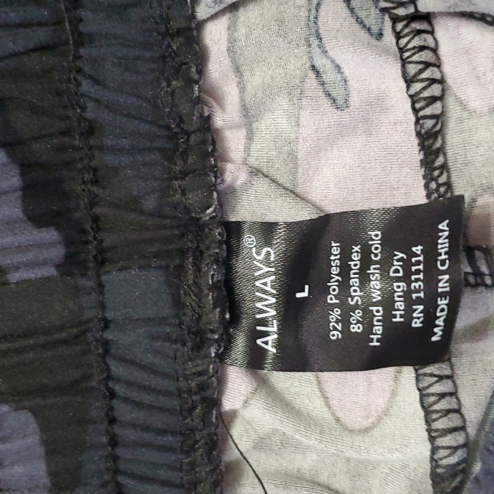 Capris - Picture 5 of 5